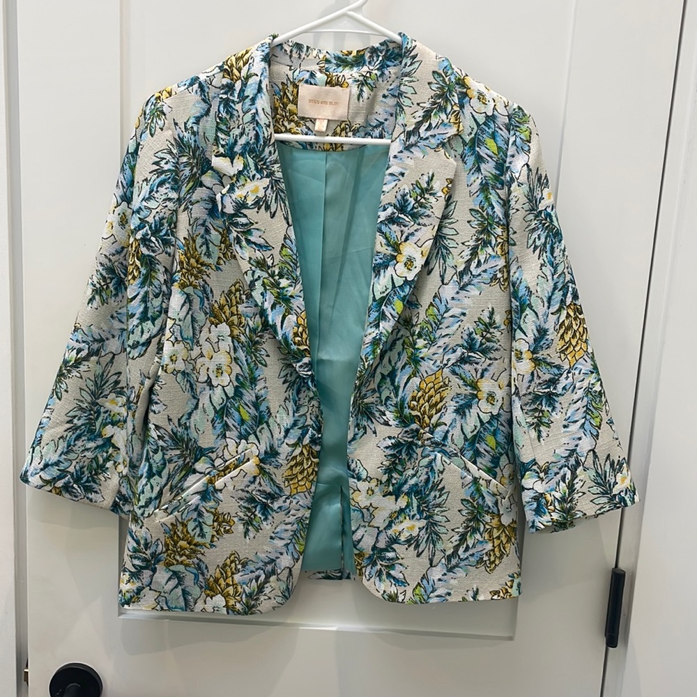 Floral Linen Blazer